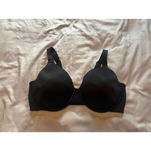 Vanity Fair Black Woman’s Bra Size 38DD